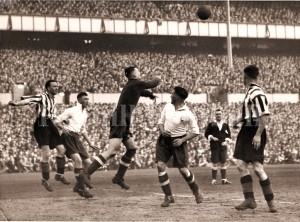 1938 Spurs v SAFC - Hooper Punches Clear